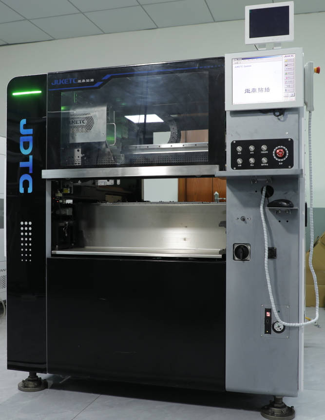 汽車行業(yè)異形電子元件插件機：精準、高效，引領(lǐng)智能制造新潮流