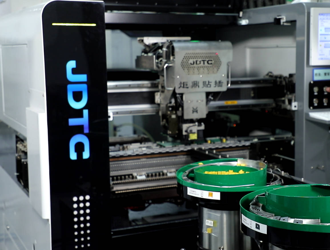 探索未來異形插件機：革新工業自動化的新篇章