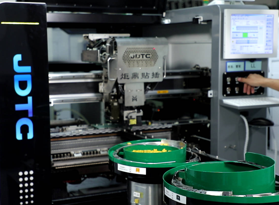 異型元器件異形插件機智能制造的創新設備