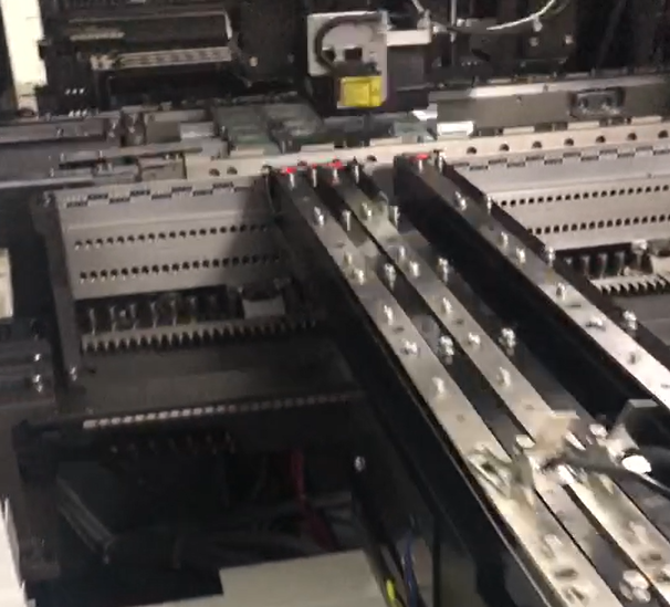 充電器插件機廠家選擇指南：五大關鍵要素助您鎖定優質合作伙伴?