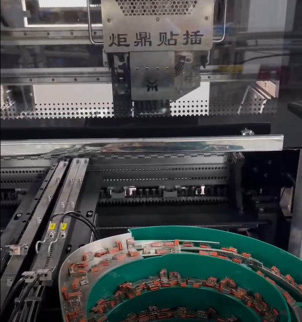 異型插件機(jī)：算清這筆經(jīng)濟(jì)賬，揭秘其如何成為電子制造企業(yè)的引擎?